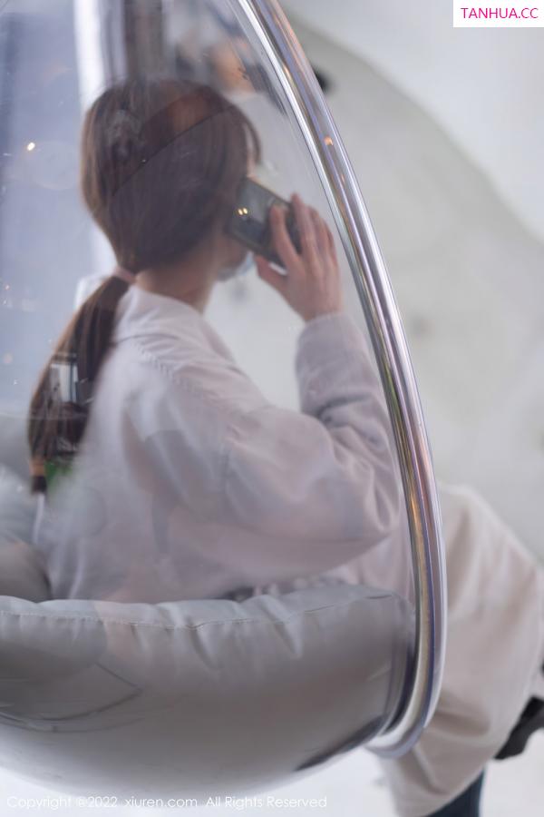 允薾  [XiuRen]高清写真图 2022.04.19 No.4891 允薾第4张图片
